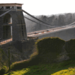 Maaraynta nolosha Qurbaha: Arday, Aabe, Shaqaale iyo Dalxiise